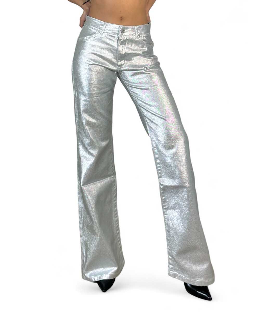 Pantaloni flared a zampa in metallic denim silver