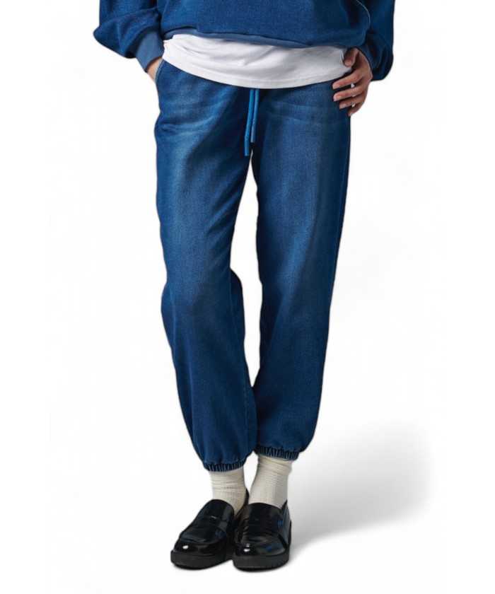 Pantaloni jogger in denim...