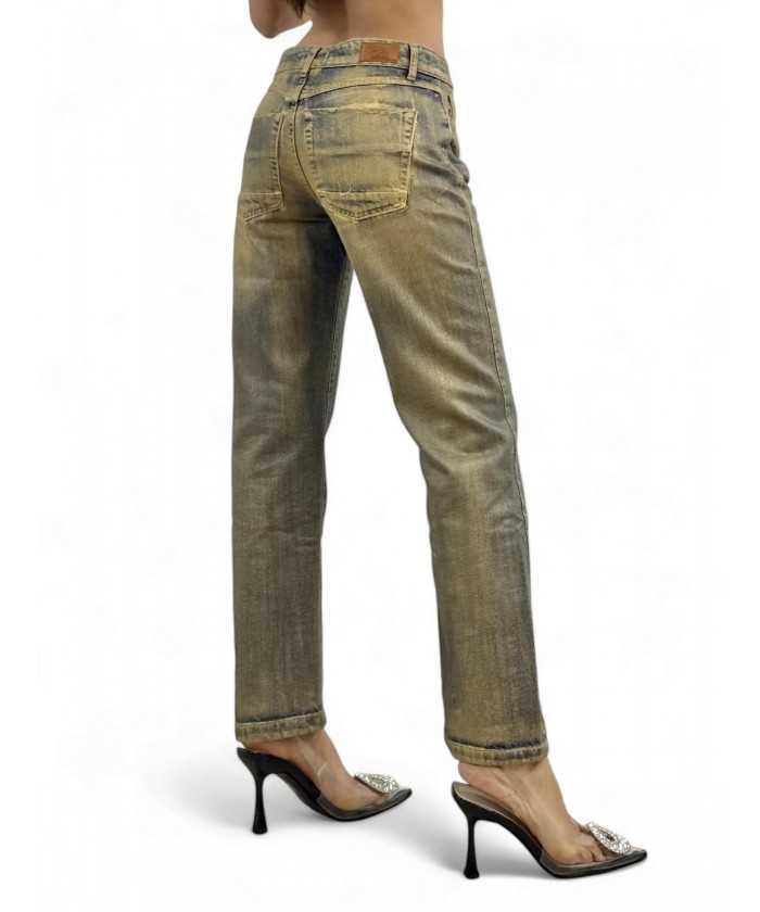 Pantaloni cigarette in denim perlato oro