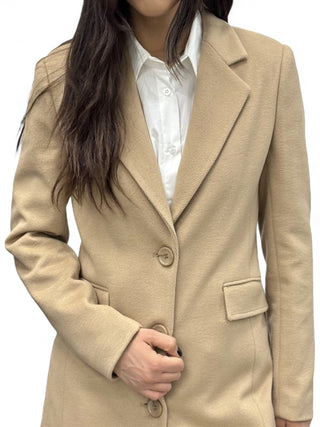 Cappotto camel lungo con spacchi davanti