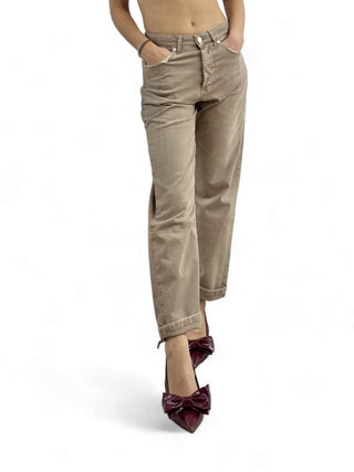 Pantaloni boyfriend in drill cappuccino con trattamenti denim