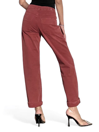 Pantaloni boyfriend in drill sienna con trattamenti denim