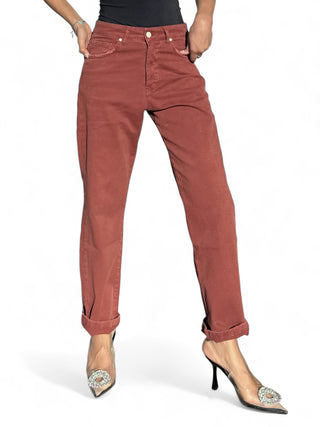 Pantaloni boyfriend in drill sienna con trattamenti denim