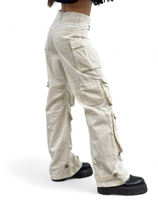 Pantaloni cargo multipocket wide in gabardine latte