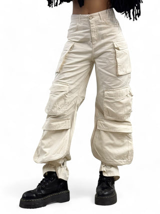 Pantaloni cargo multipocket wide in gabardine latte