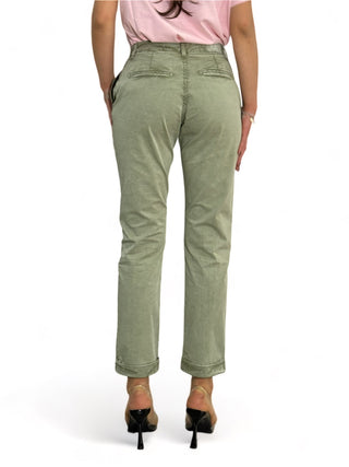 Pantaloni chino basic in gabardine verde militare acid wash