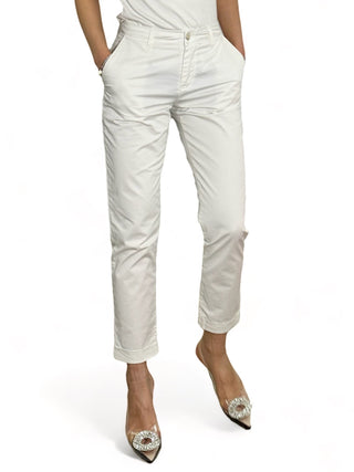 Pantaloni chino basic in gabardine milk acid wash