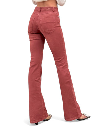 Pantaloni flared in drill sienna con trattamenti denim