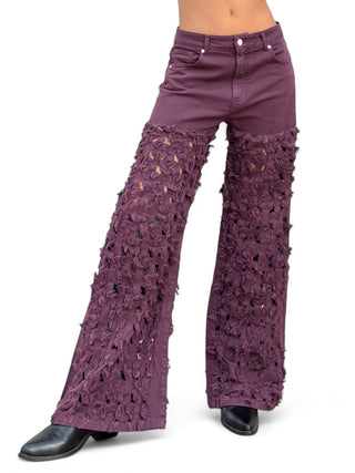 Pantaloni FRINGE PRUGNA in drill di cotone oversize con rotture laser all over